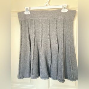 CAbi pleated grey sweater skirt